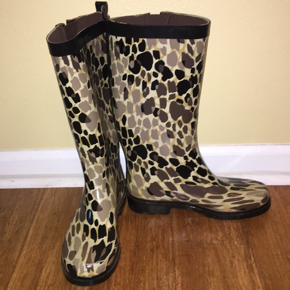 Girafge Pattern Capelli Rain Boots size 8 - Picture 1 of 4